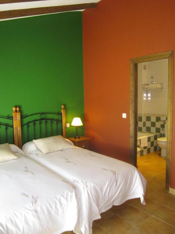Barajas de Gredos Hotel Rural La Dehesilla الغرفة الصورة